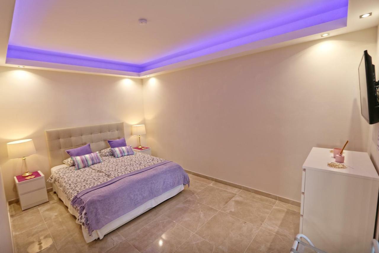Beachfront Luxury Residence, Playas Del Duque, Puerto Banus, Marbella Exterior foto